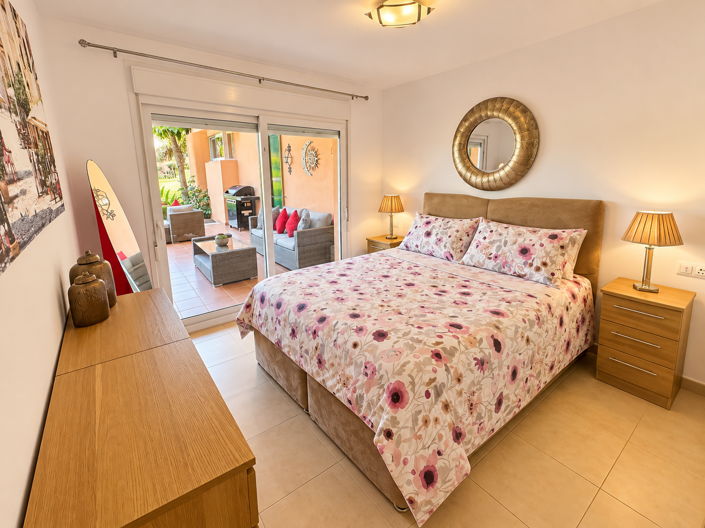 Image No.18-2 Bed Apartment for sale