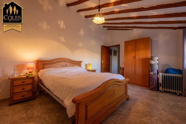 Image No.12-3 Bed Cortijo for sale