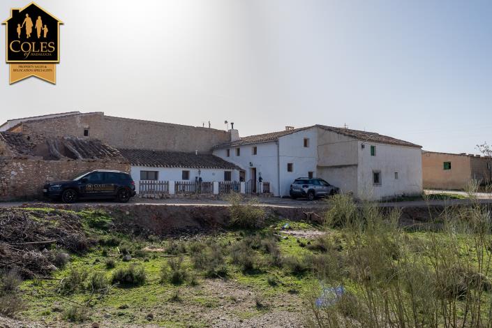 Image No.19-3 Bed Cortijo for sale