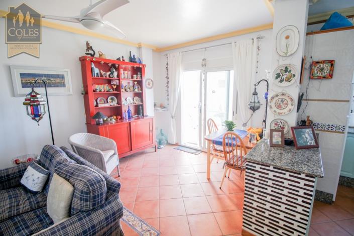 Image No.8-3 Bed Townhouse for sale