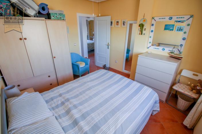 Image No.12-3 Bed Townhouse for sale