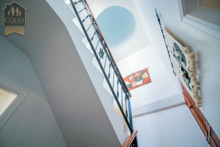 Image No.18-3 Bed Townhouse for sale