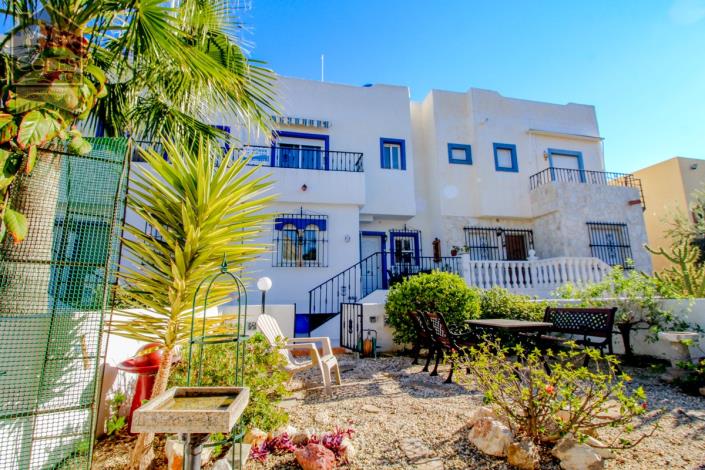 Image No.27-3 Bed Townhouse for sale