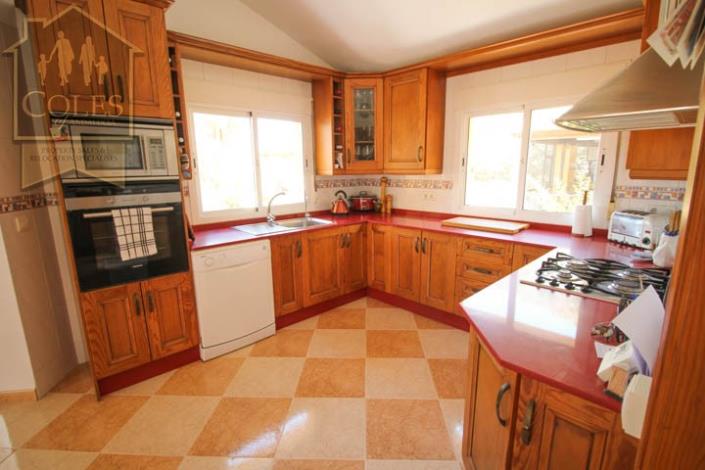 Image No.5-3 Bed Villa / Detached for sale