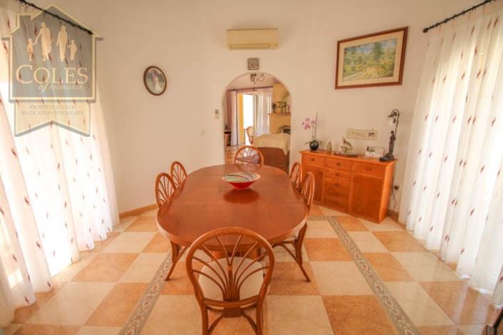 Image No.6-3 Bed Villa / Detached for sale