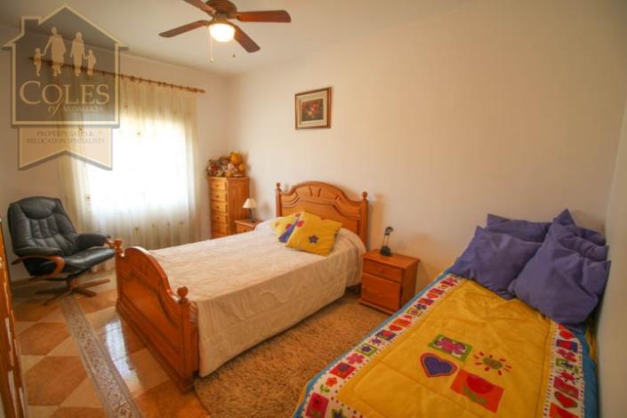 Image No.13-3 Bed Villa / Detached for sale