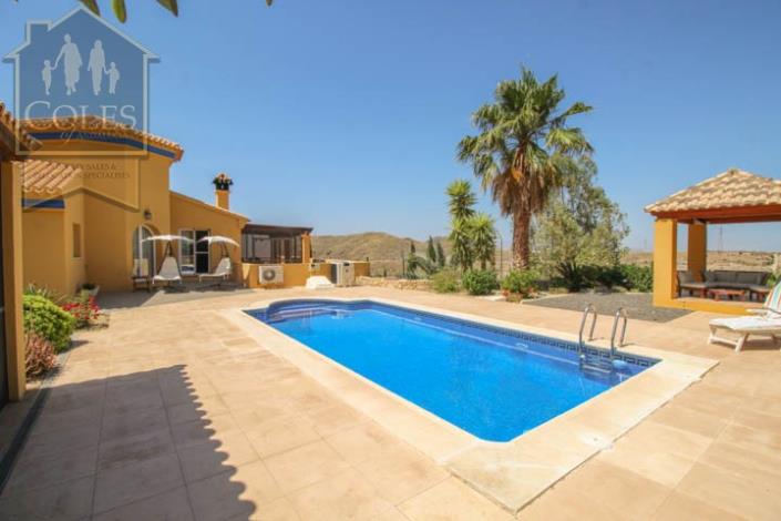 Image No.19-3 Bed Villa / Detached for sale
