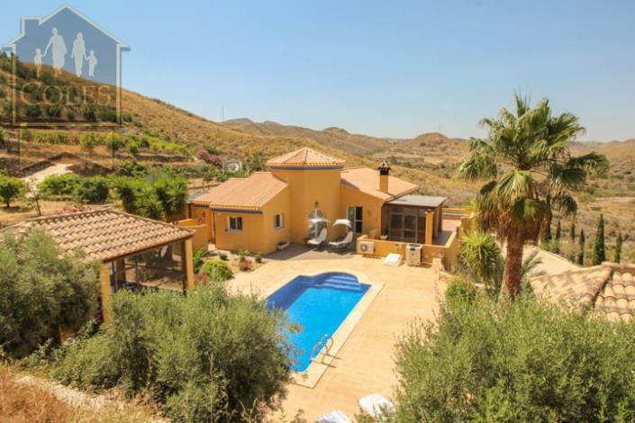 Image No.26-3 Bed Villa / Detached for sale