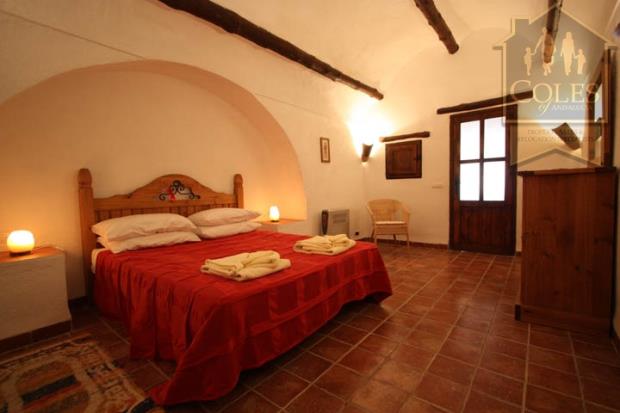 Image No.4-11 Bed Cortijo for sale