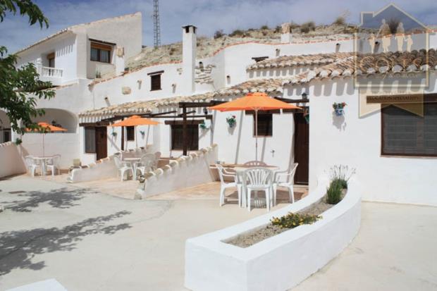 Image No.17-11 Bed Cortijo for sale