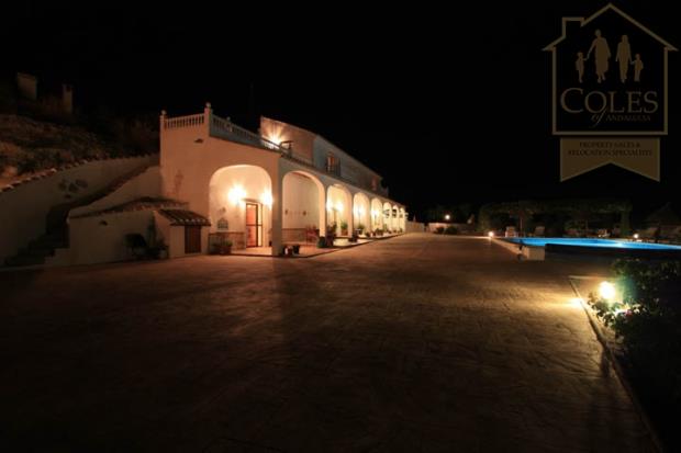 Image No.20-11 Bed Cortijo for sale