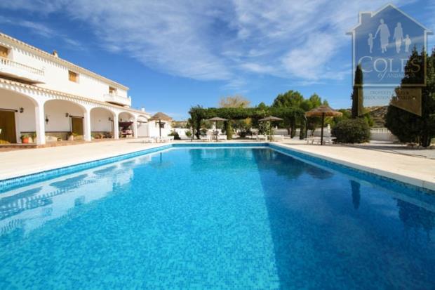 Image No.22-11 Bed Cortijo for sale