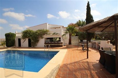 Villa / Détaché de 6 chambres à vendre à Antas