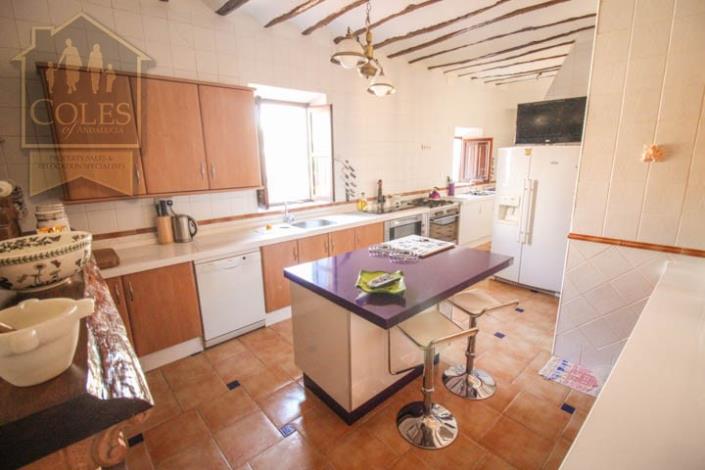 Image No.8-Maison de campagne de 5 chambres à vendre à Cúllar-Baza