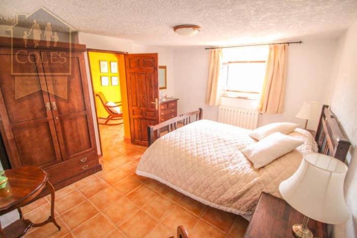 Image No.20-Maison de campagne de 5 chambres à vendre à Cúllar-Baza