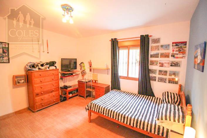 Image No.12-5 Bed Villa / Detached for sale