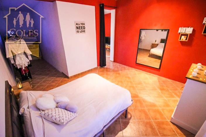 Image No.24-5 Bed Villa / Detached for sale