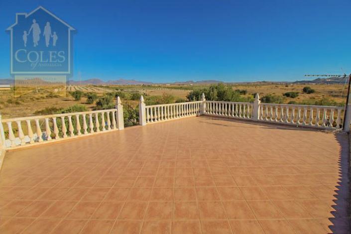 Image No.28-5 Bed Villa / Detached for sale