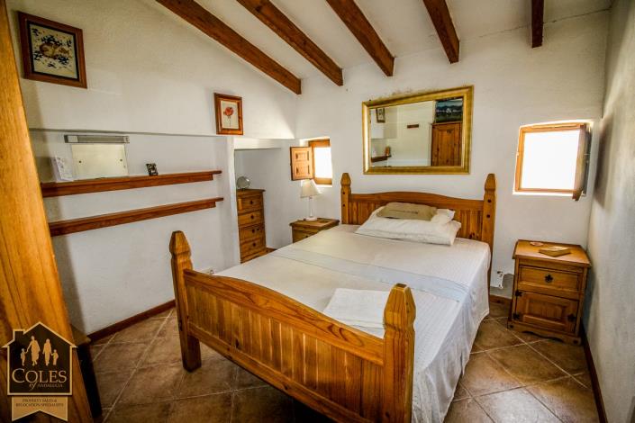 Image No.18-3 Bed Village House for sale