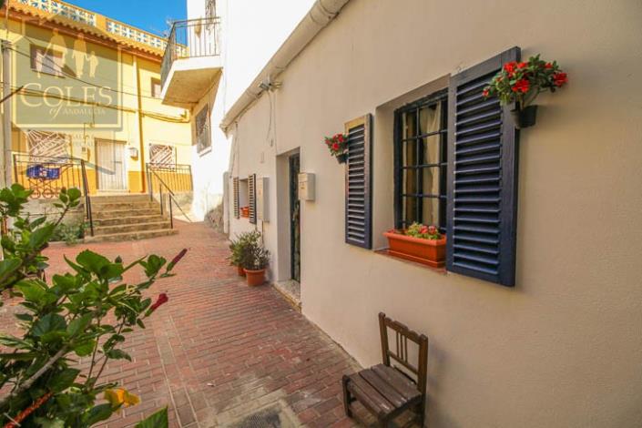 Image No.3-2 Bed Townhouse for sale