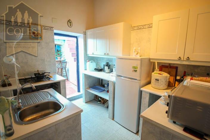 Image No.11-2 Bed Townhouse for sale