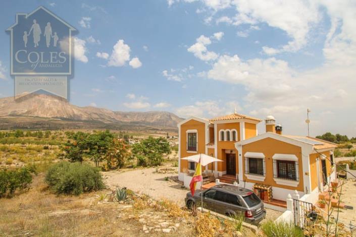 Image No.3-3 Bed Villa / Detached for sale