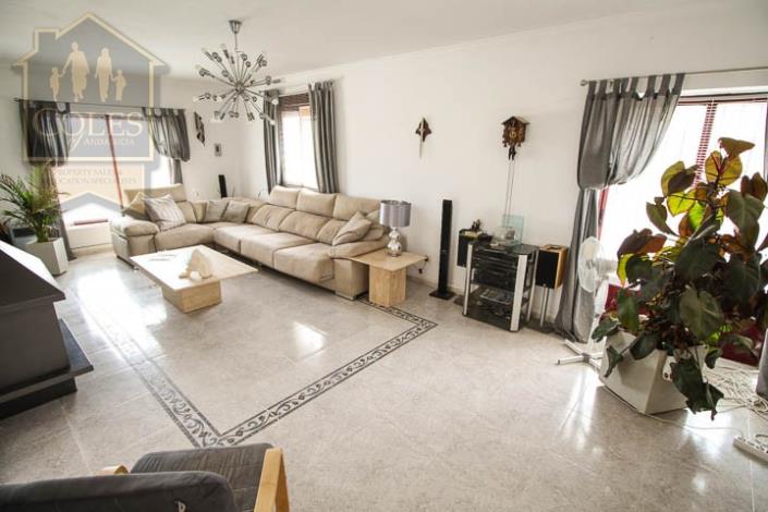 Image No.7-3 Bed Villa / Detached for sale