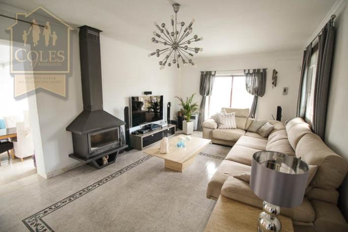 Image No.8-3 Bed Villa / Detached for sale