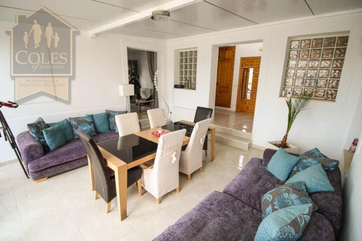 Image No.10-3 Bed Villa / Detached for sale