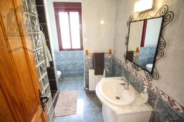 Image No.15-3 Bed Villa / Detached for sale