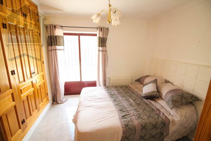 Image No.14-3 Bed Villa / Detached for sale