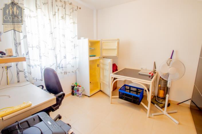 Image No.15-4 Bed Townhouse for sale