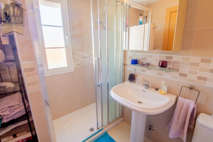 Image No.18-4 Bed Townhouse for sale