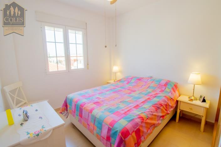 Image No.20-4 Bed Townhouse for sale