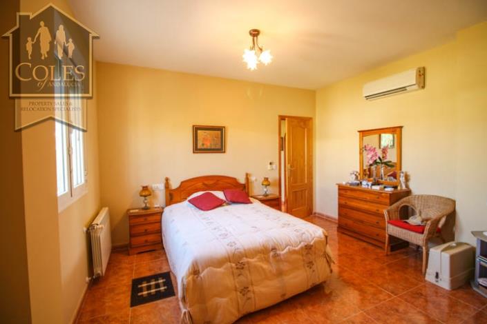 Image No.13-3 Bed Villa / Detached for sale