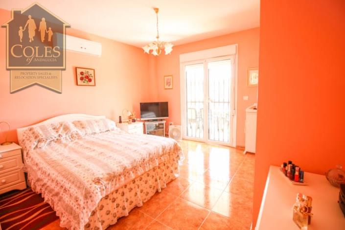 Image No.15-3 Bed Villa / Detached for sale