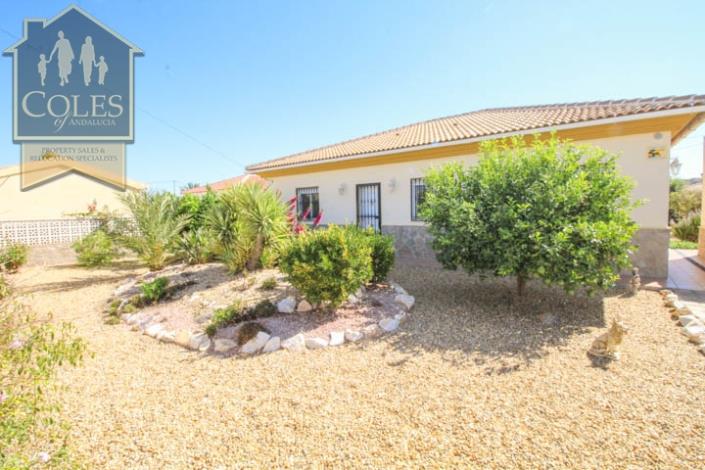 Image No.19-3 Bed Villa / Detached for sale