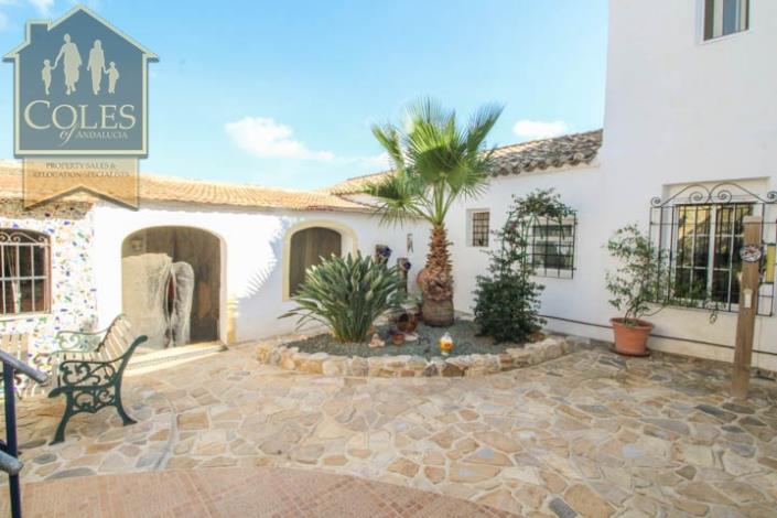 Image No.3-4 Bed Cortijo for sale