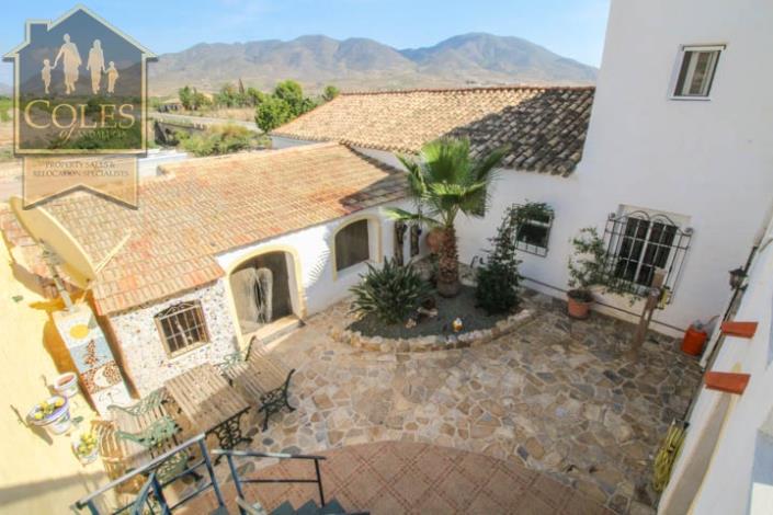 Image No.2-4 Bed Cortijo for sale