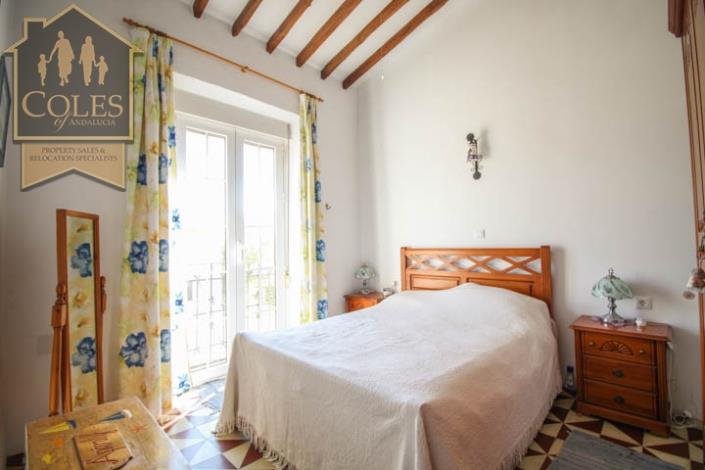 Image No.15-4 Bed Cortijo for sale