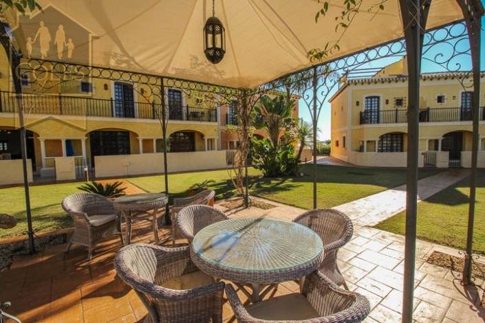 Image No.13-2 Bed Townhouse for sale