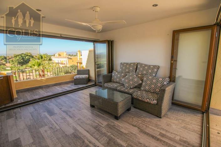 Image No.25-2 Bed Townhouse for sale