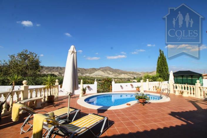 Image No.2-3 Bed Villa / Detached for sale