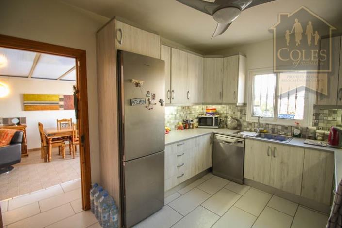 Image No.9-3 Bed Villa / Detached for sale