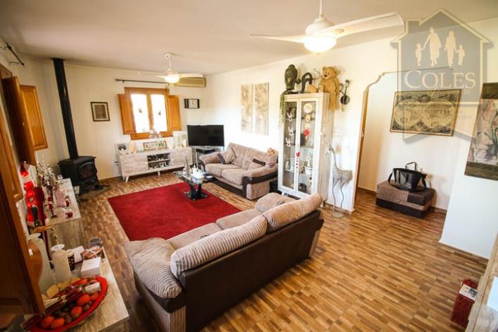 Image No.10-3 Bed Villa / Detached for sale