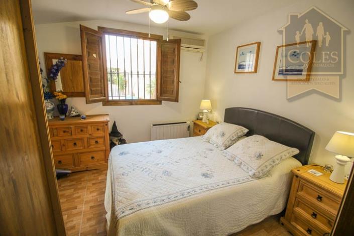 Image No.21-3 Bed Villa / Detached for sale