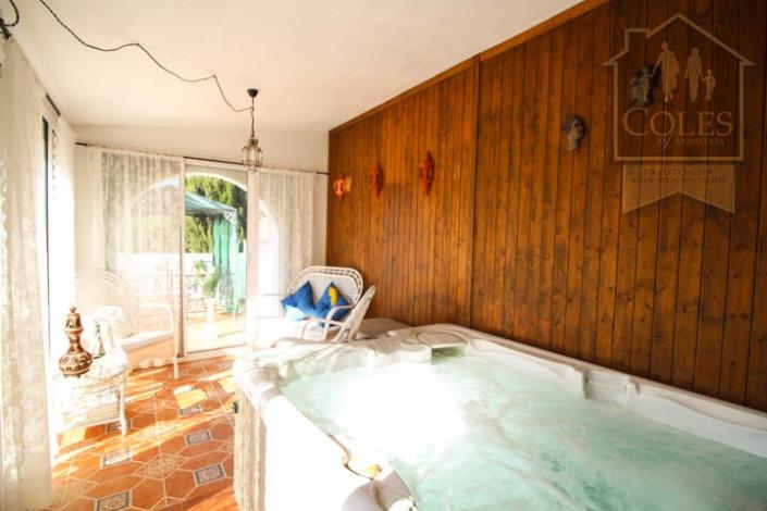 Image No.24-3 Bed Villa / Detached for sale