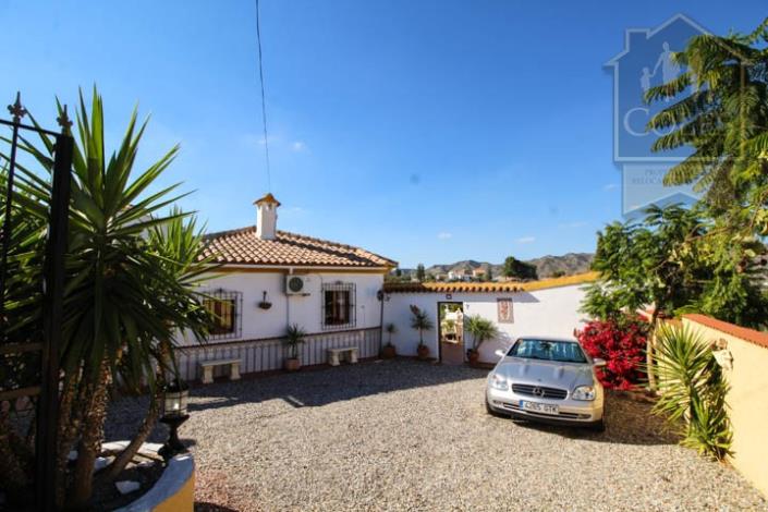 Image No.30-3 Bed Villa / Detached for sale