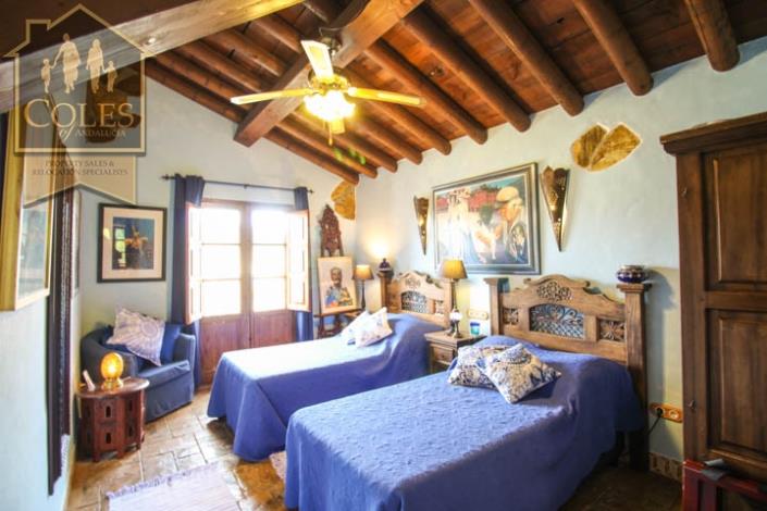 Image No.12-5 Bed Cortijo for sale