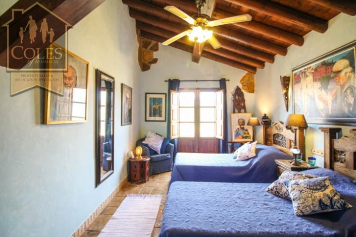 Image No.13-5 Bed Cortijo for sale